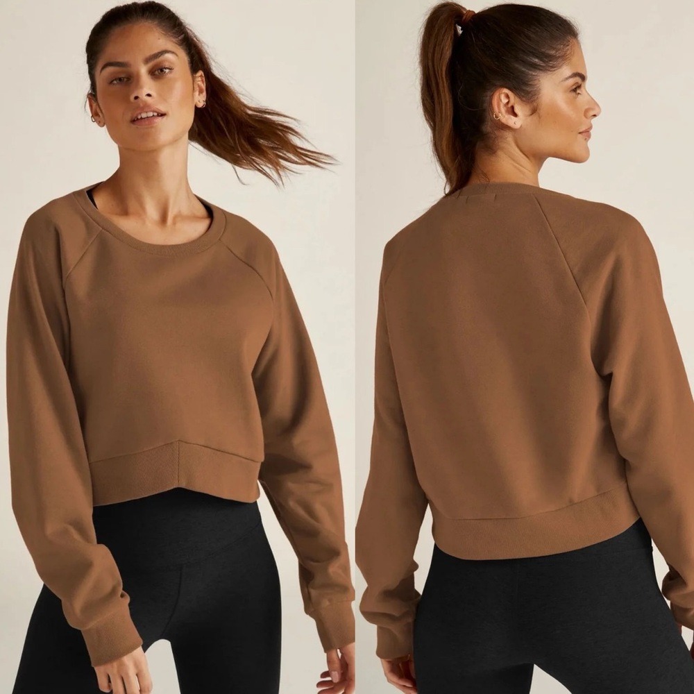 Beyond Yoga Uplift Cropped Pullover Sweatshirt Toffee Brown